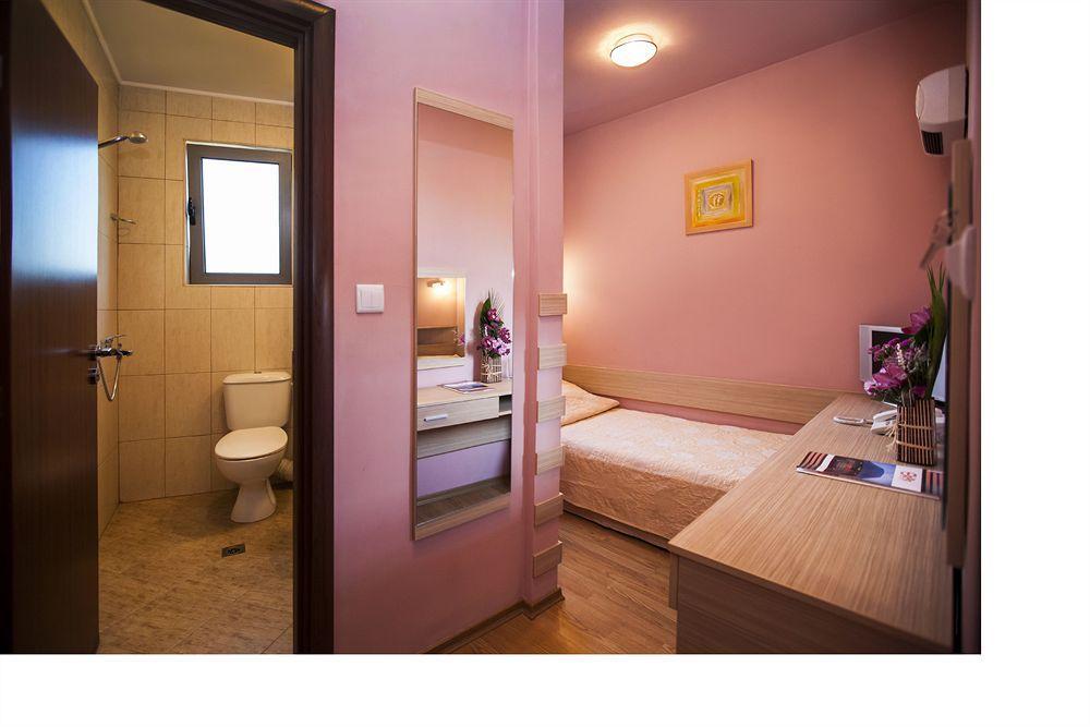 Expo Hotel Plovdiv Exteriör bild