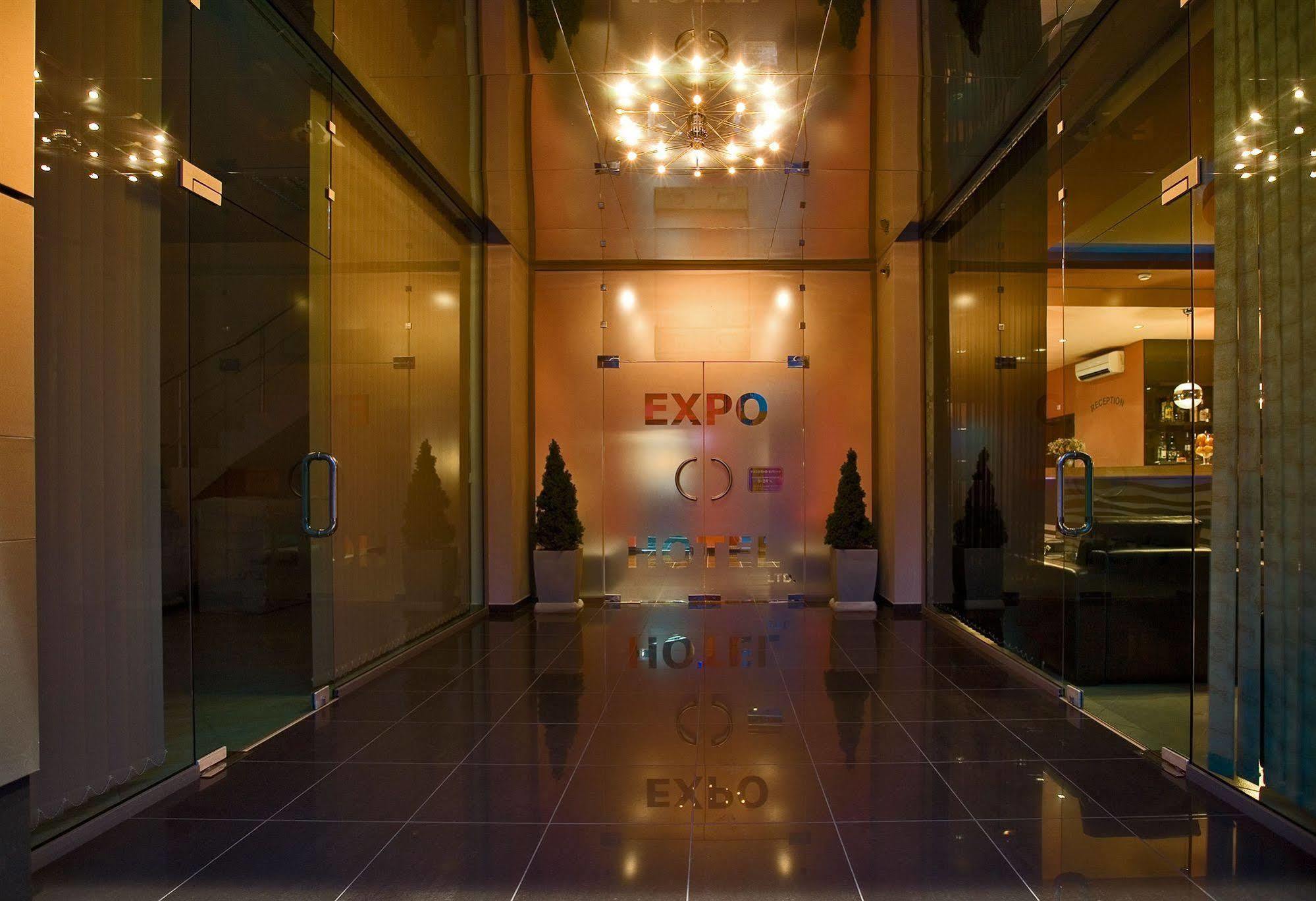 Expo Hotel Plovdiv Exteriör bild